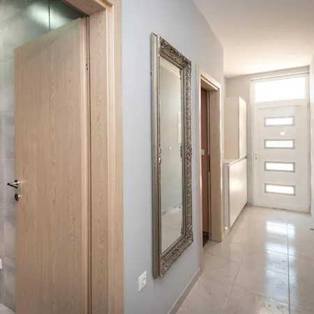 Margaritum Apartament Blace